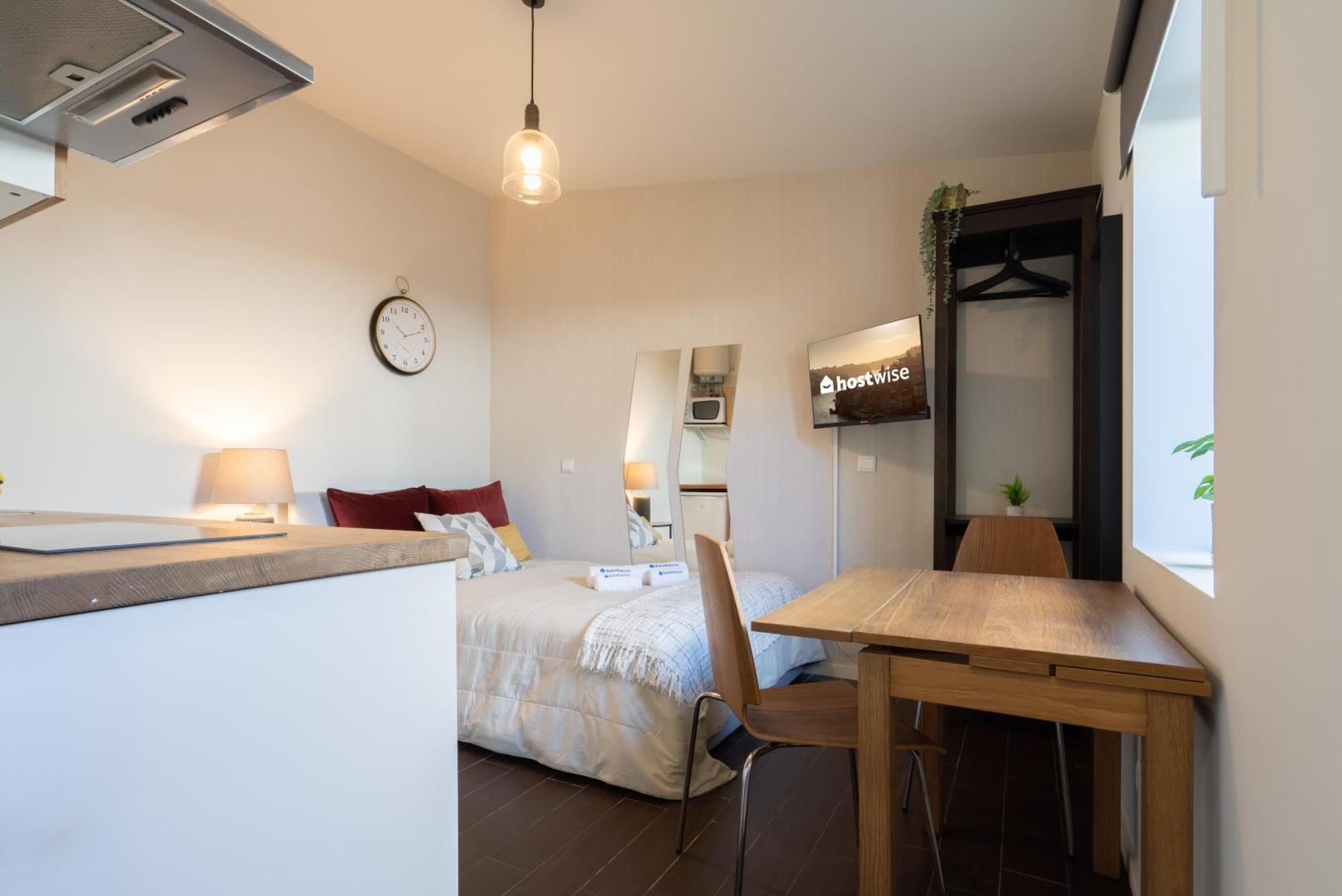 Host Wise - Impressive Restful Houses Porto Room photo